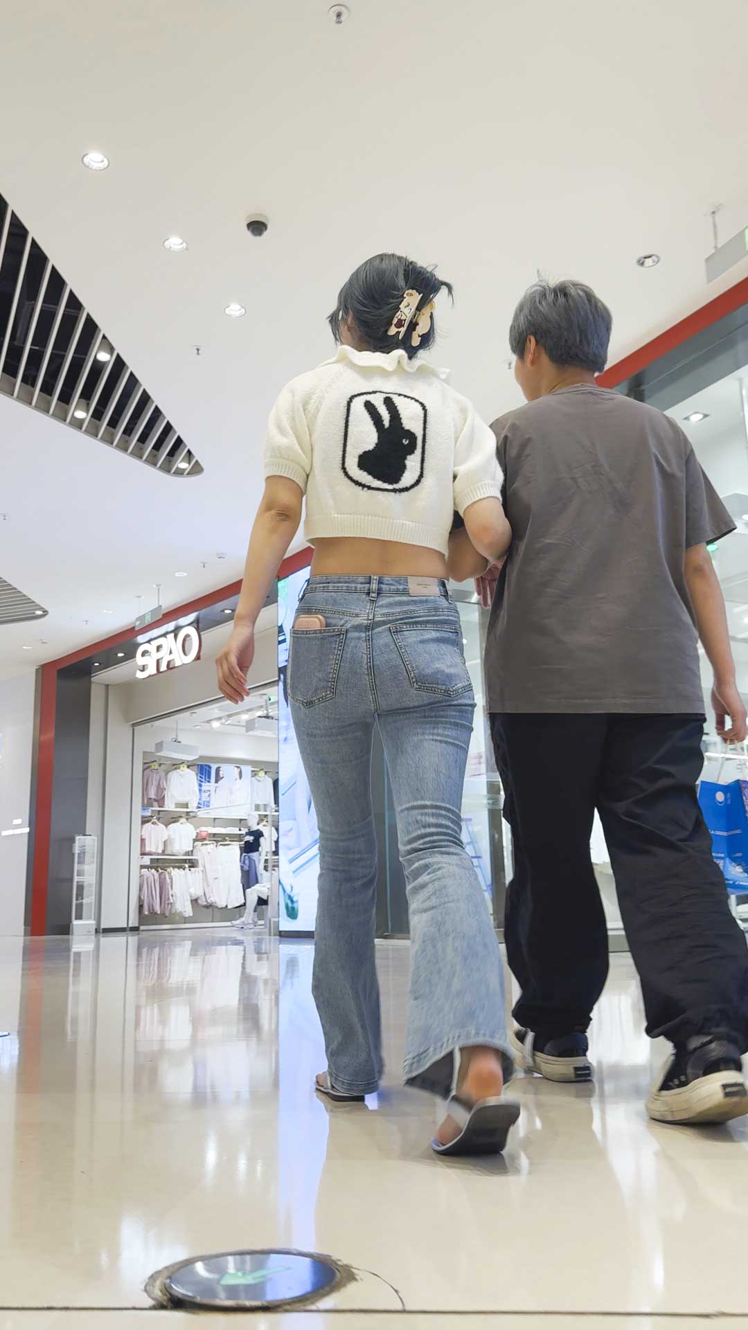 商场包臀灰牛仔妹子（65）