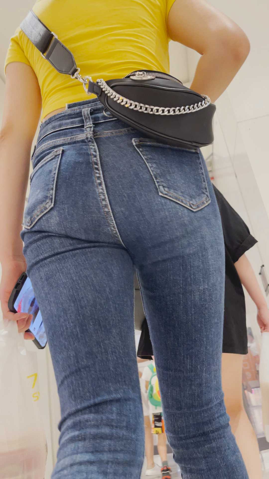 超紧饱满丰臀成熟少妇（积分165）