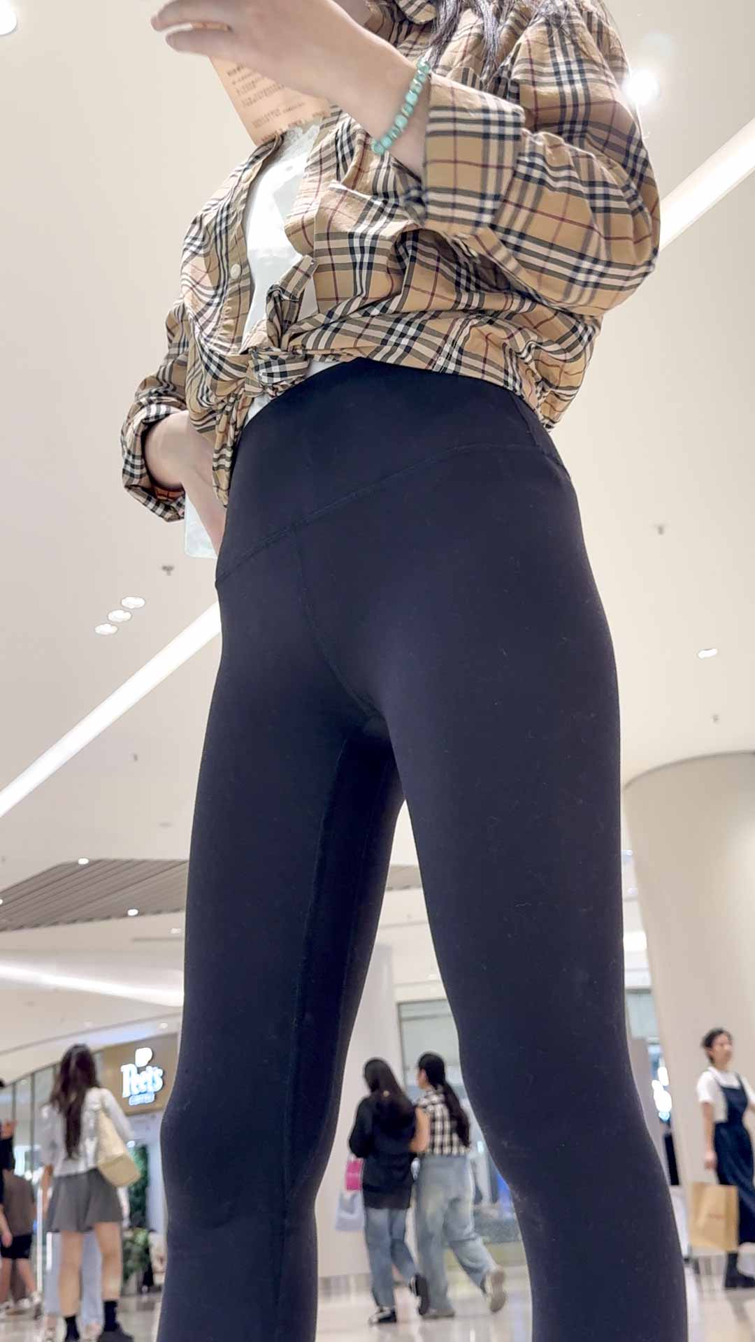 深紫裤性感炸弹蜜桃巨臀