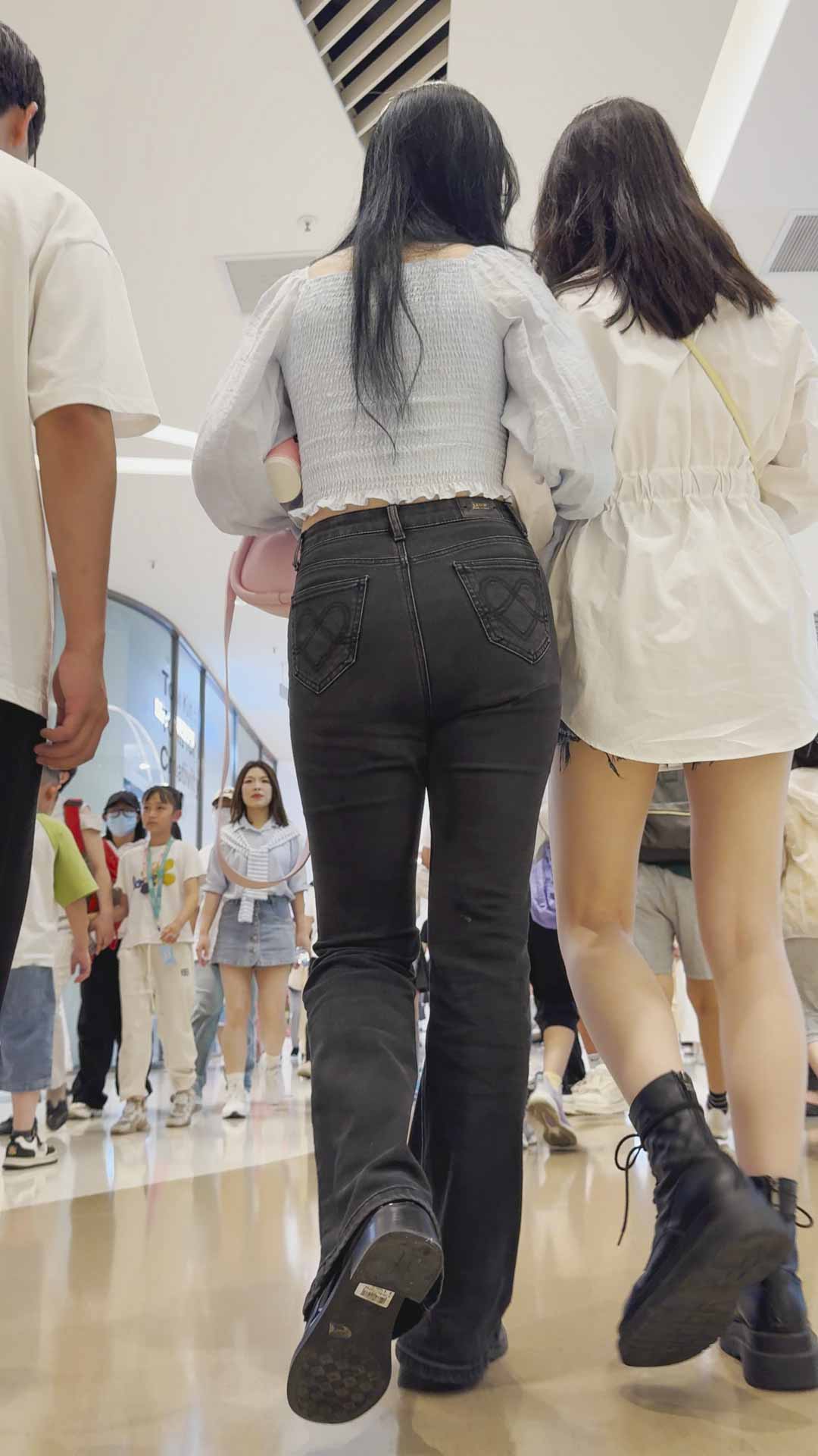 灰黑高腰牛仔裤超紧包臀