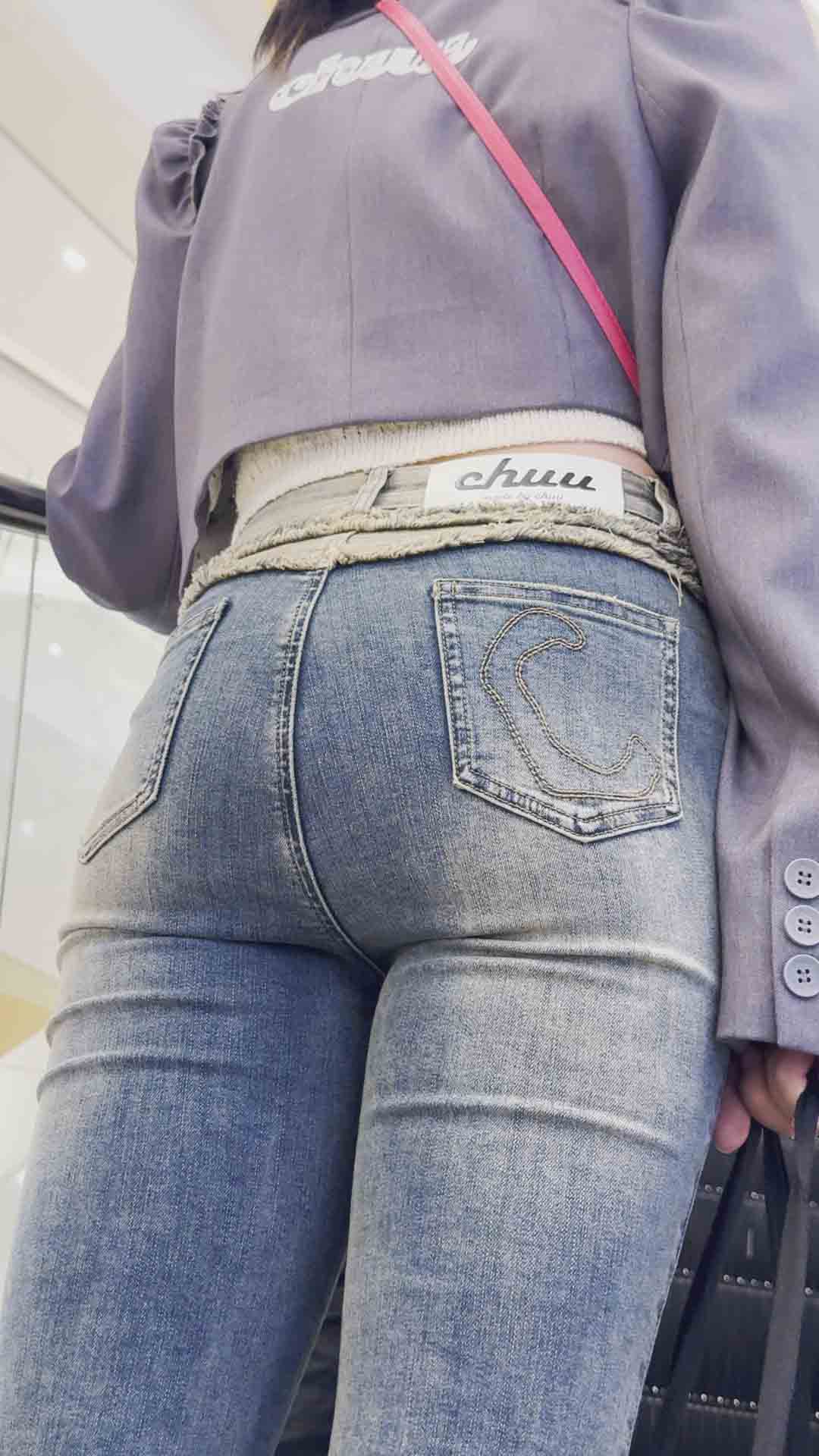 春节献礼牛仔超丰臀美女小姐姐