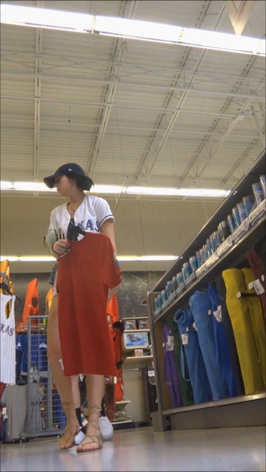 极品长腿牛仔紧绷热裤小妹[471M/MP4]