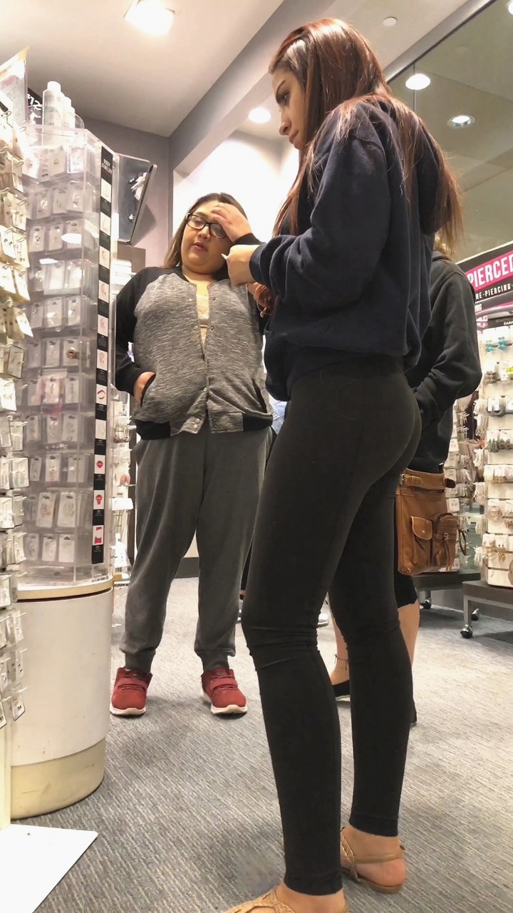 黑色紧身裤洋妞小姐姐[1.11G/MOV]