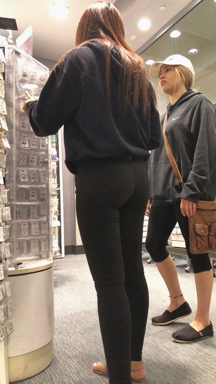 黑色紧身裤洋妞小姐姐[1.11G/MOV]