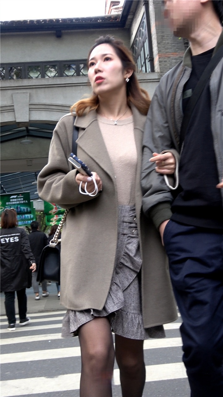 4K-短裙长腿街拍高跟美女DJ448[1.64G]