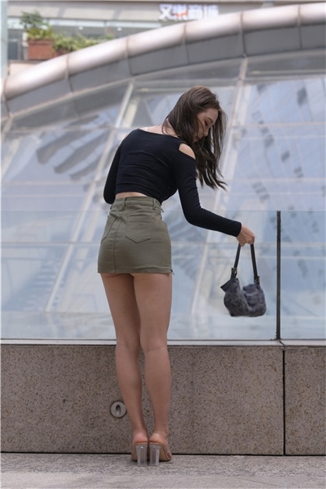 （套图）绿色短裙女孩 (738P)[16.06G/JPG]