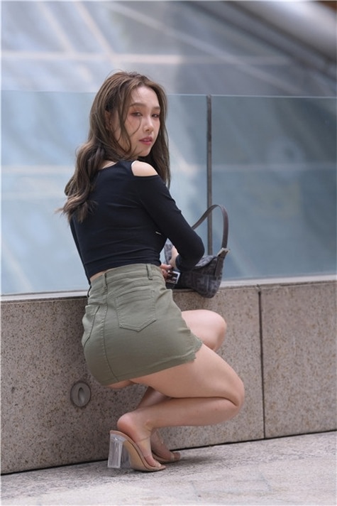 （套图）绿色短裙女孩 (738P)[16.06G/JPG]