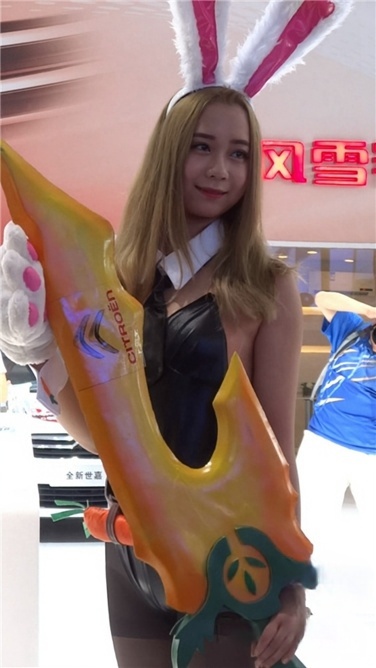 黑丝兔女郎[MP4/1.66GB]