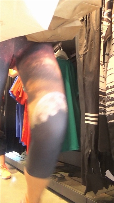 动感十足的紧身健美裤shaofu（被发现了）[MP4/498MB]