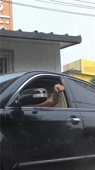 动感十足的紧身健美裤shaofu（被发现了）[MP4/498MB]