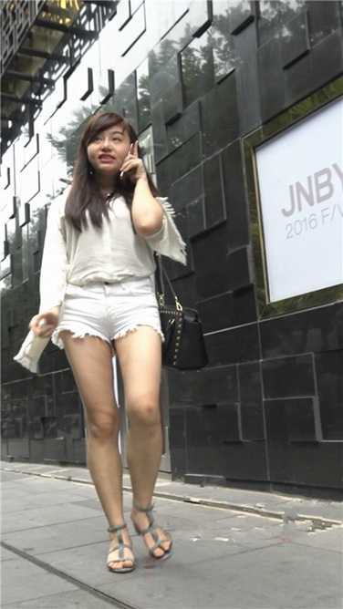 4K超清！穿着前卫的路臀熟女[MP4/1GB]