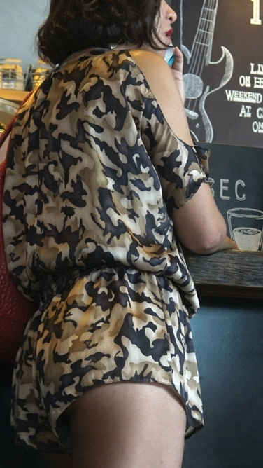 4K超清！熟女~豹纹热裤韵味熟女[MP4/3GB]