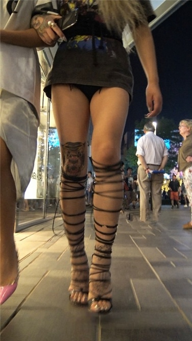 4K超清视频！超短热裤！传说中的丁字热裤？[MP4/2GB]