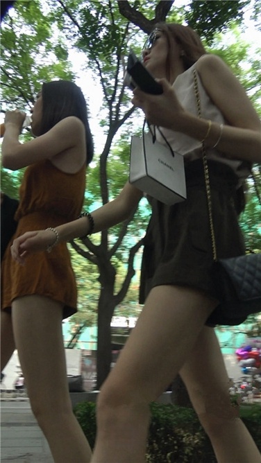 4K超清！两个极品高跟MT美女[MP4/2GB]