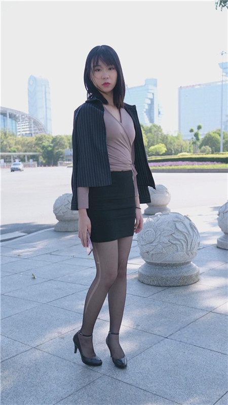 （视频）黑色包臀裙美女[8.04G/MP4]