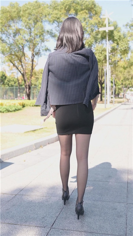 （视频）黑色包臀裙美女[8.04G/MP4]