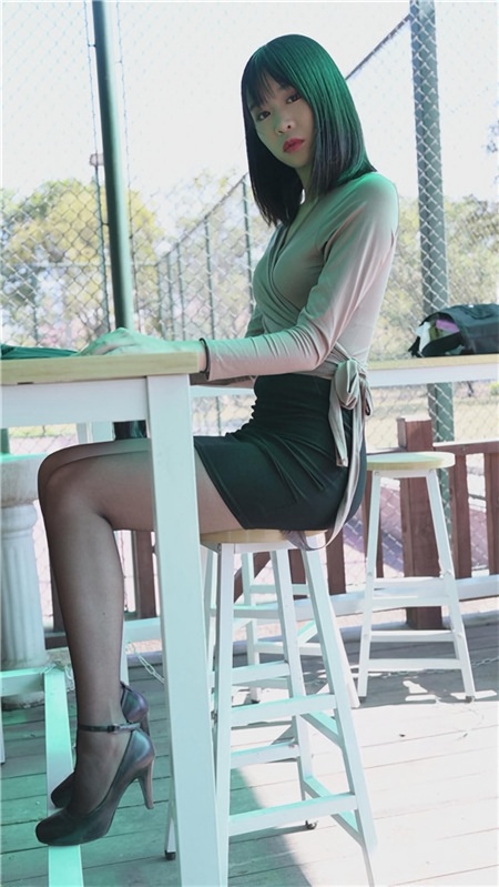 （视频）黑色包臀裙美女[8.04G/MP4]