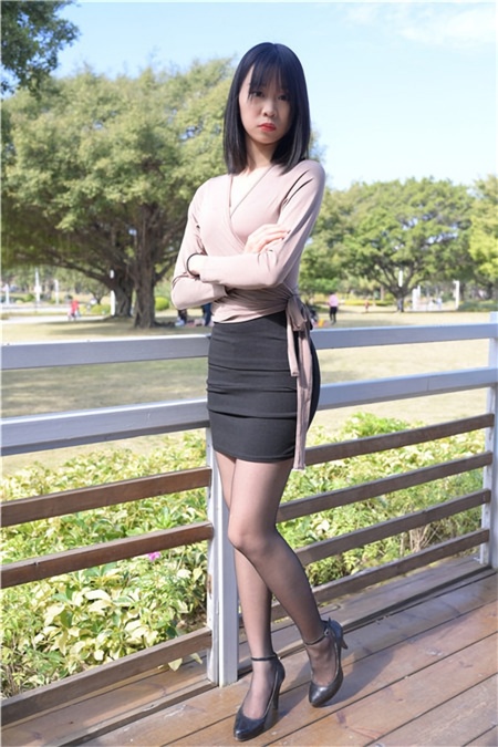 （套图）黑色包臀裙美女(547P)[11.1G/JPG]