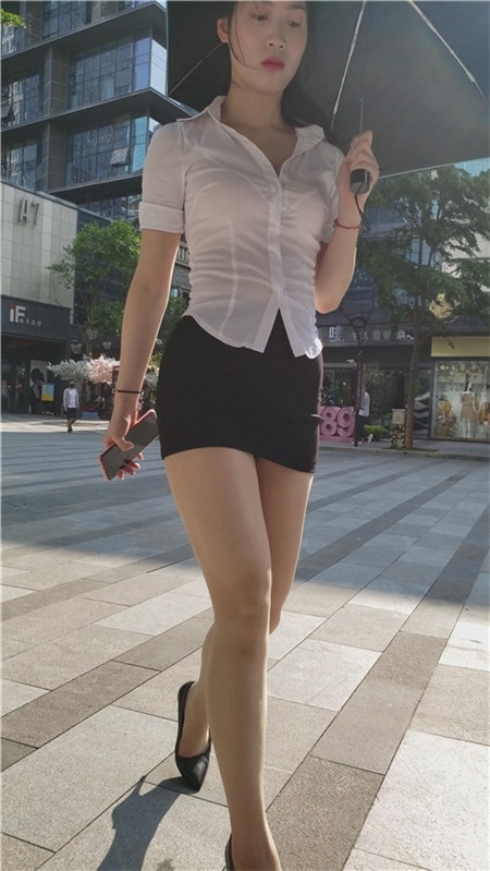 （视频）黑色包臀裙美女[5.91G/MP4]