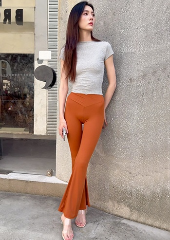 冰冷岩红（上）[7.09G/MP4]