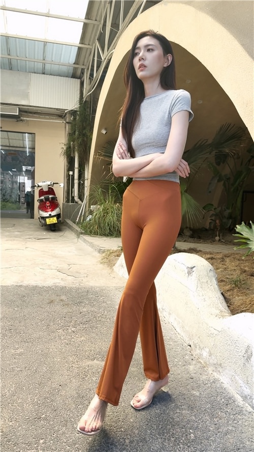 冰冷岩红（上）[7.09G/MP4]