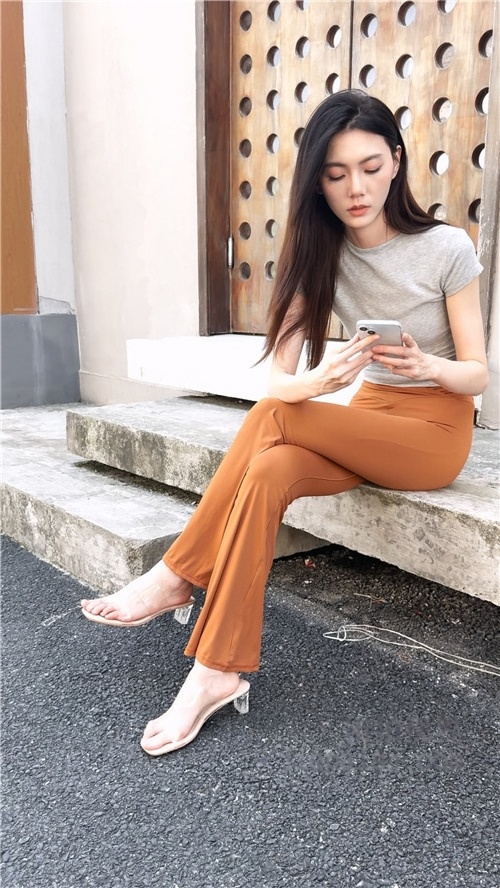 冰冷岩红（上）[7.09G/MP4]