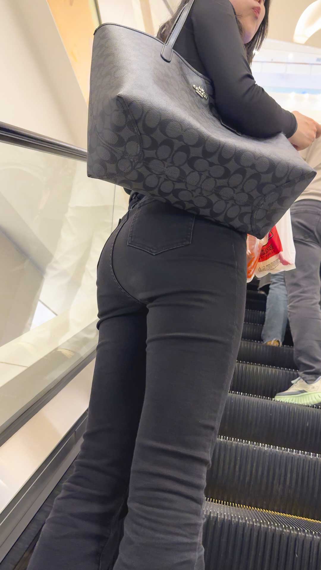 这臀一看就是经常各种玩坏