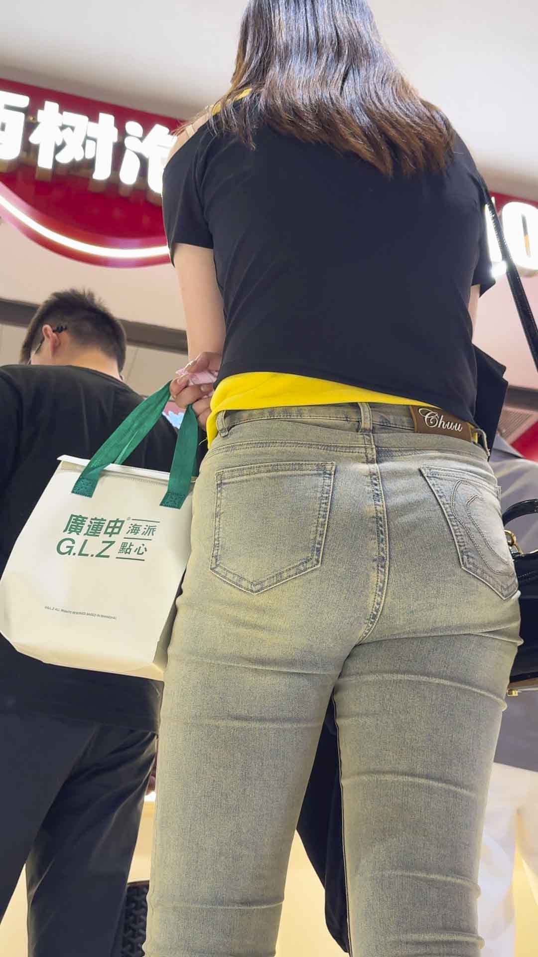 (积分100)极品大屁股扭得真是欢