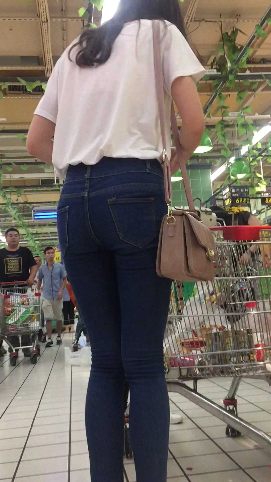 超市极品蓝牛肥臀美女第一季（积分85）