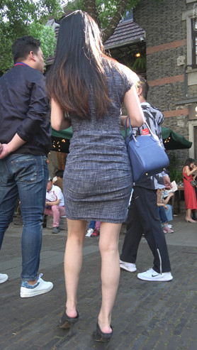 连体包臀裙小姐姐[1.49G/MP4]