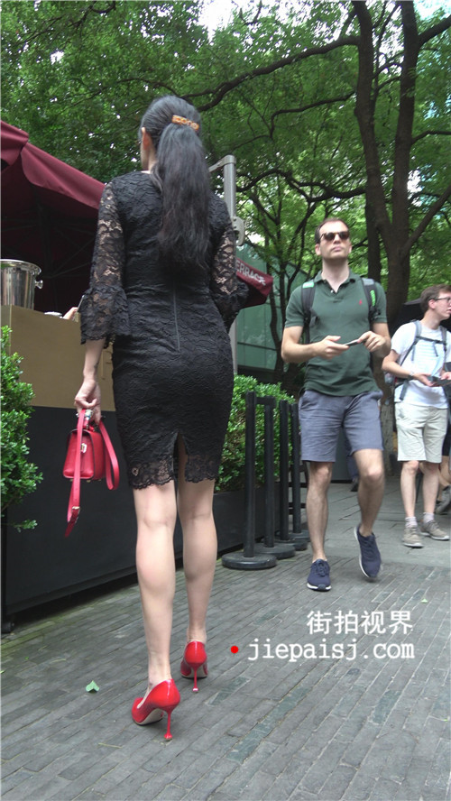 连体镂空包臀裙[1.4G/MP4]