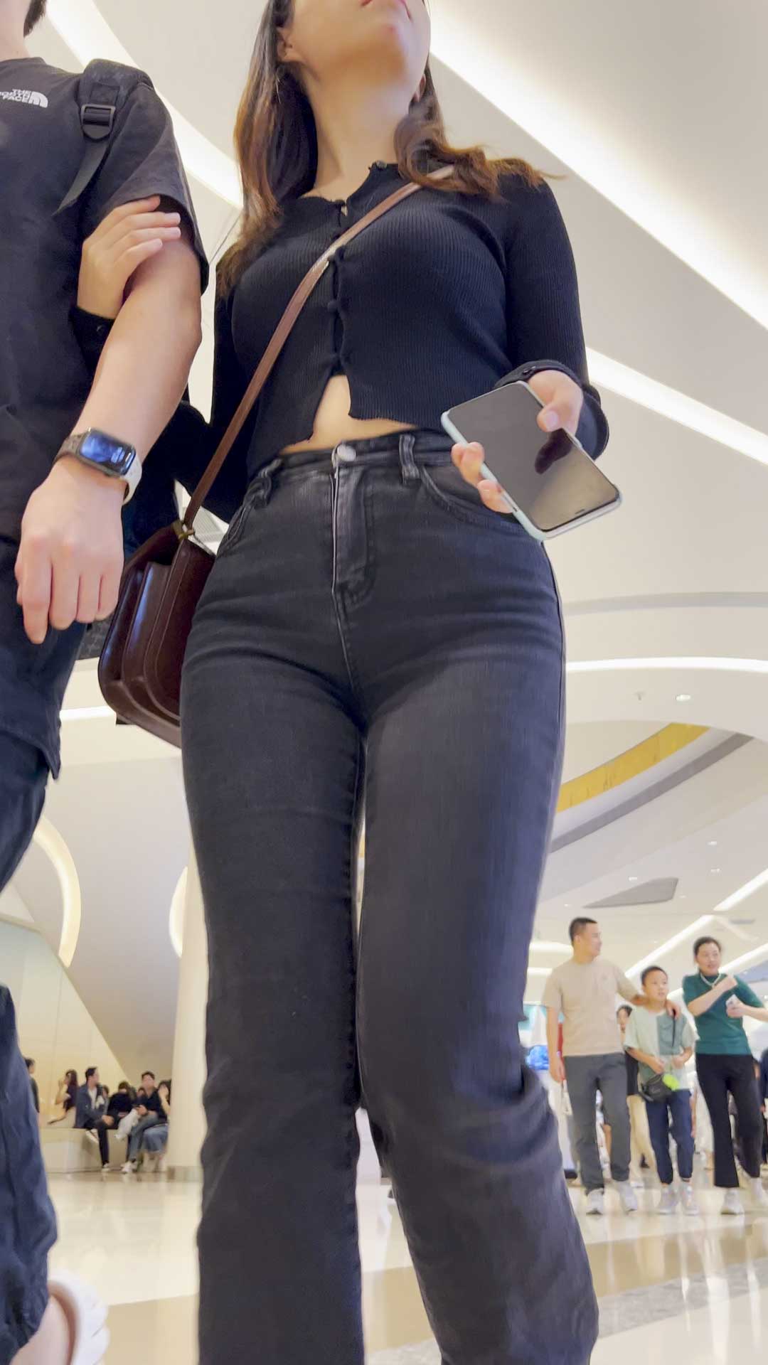 国庆献礼金三角骆驼趾小姐姐