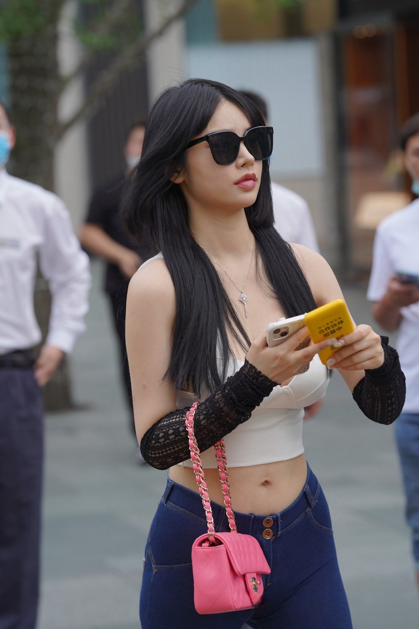 [套图469P]性感的蜜桃牛仔3A8198[6.03G]