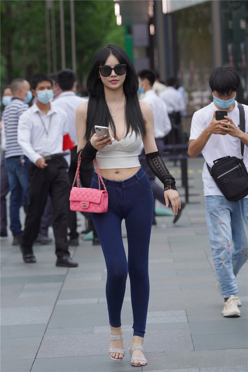 [套图469P]性感的蜜桃牛仔3A8198[6.03G]