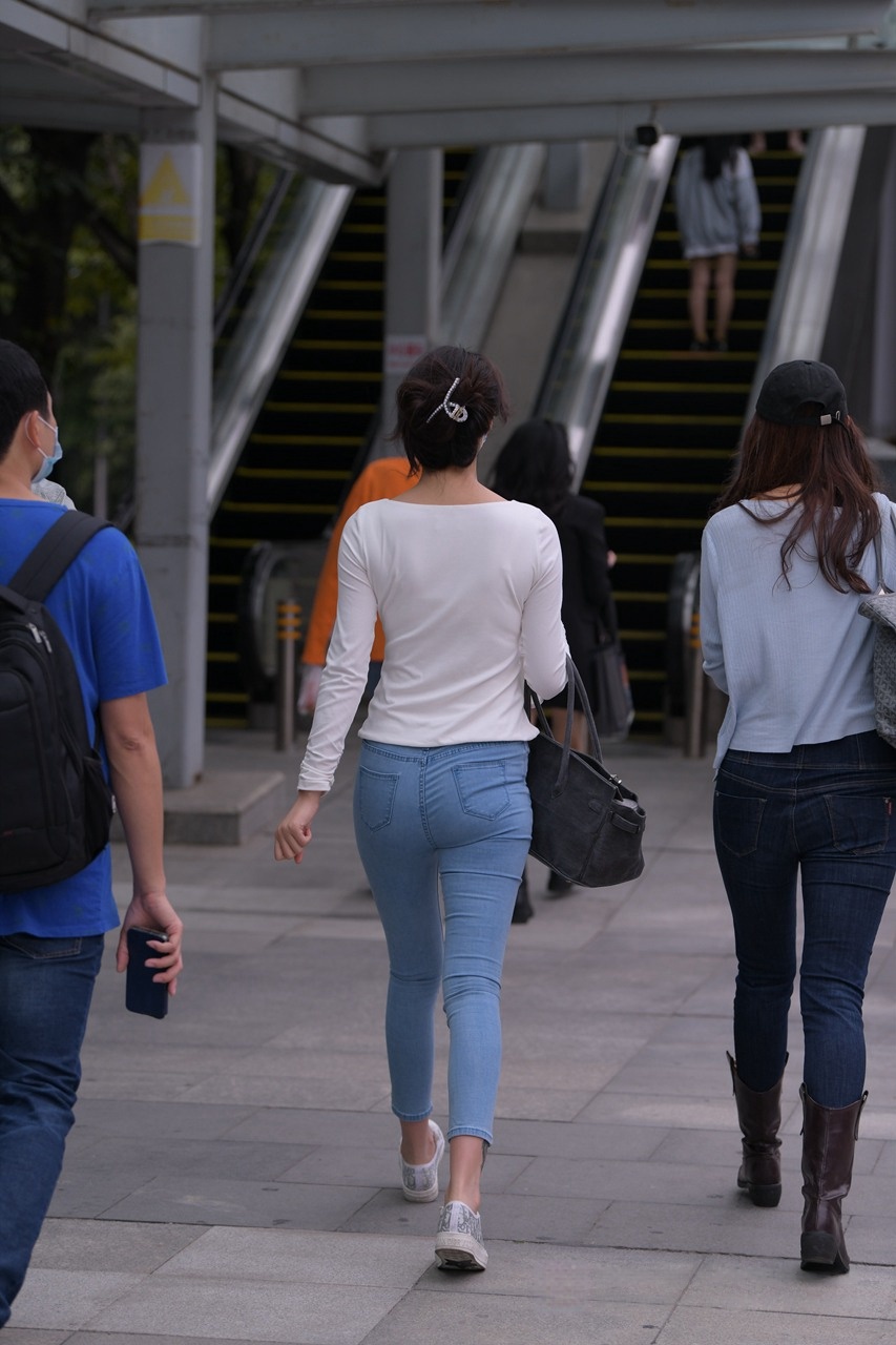 [套图36P]白衣蓝牛美女3A8219[771M]