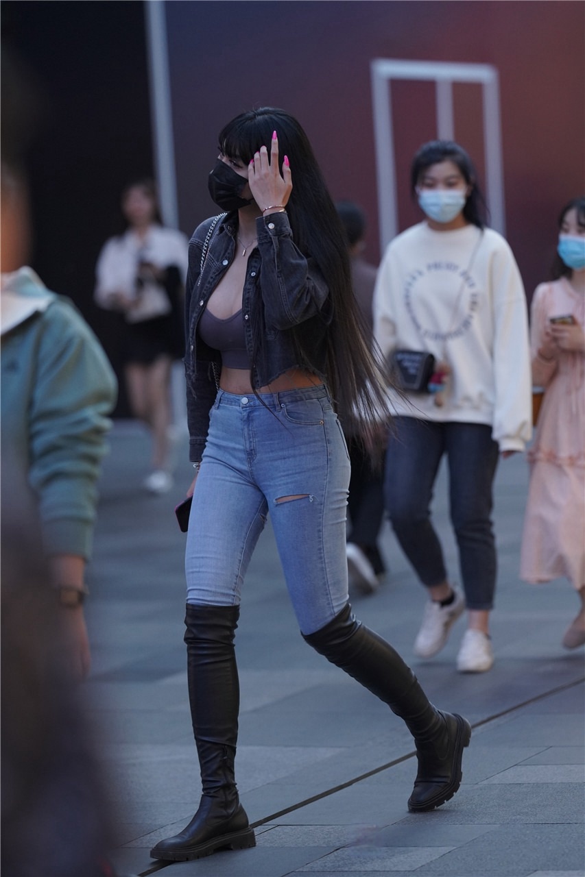 [套图33P]高靴牛仔美女3A8220[527M]