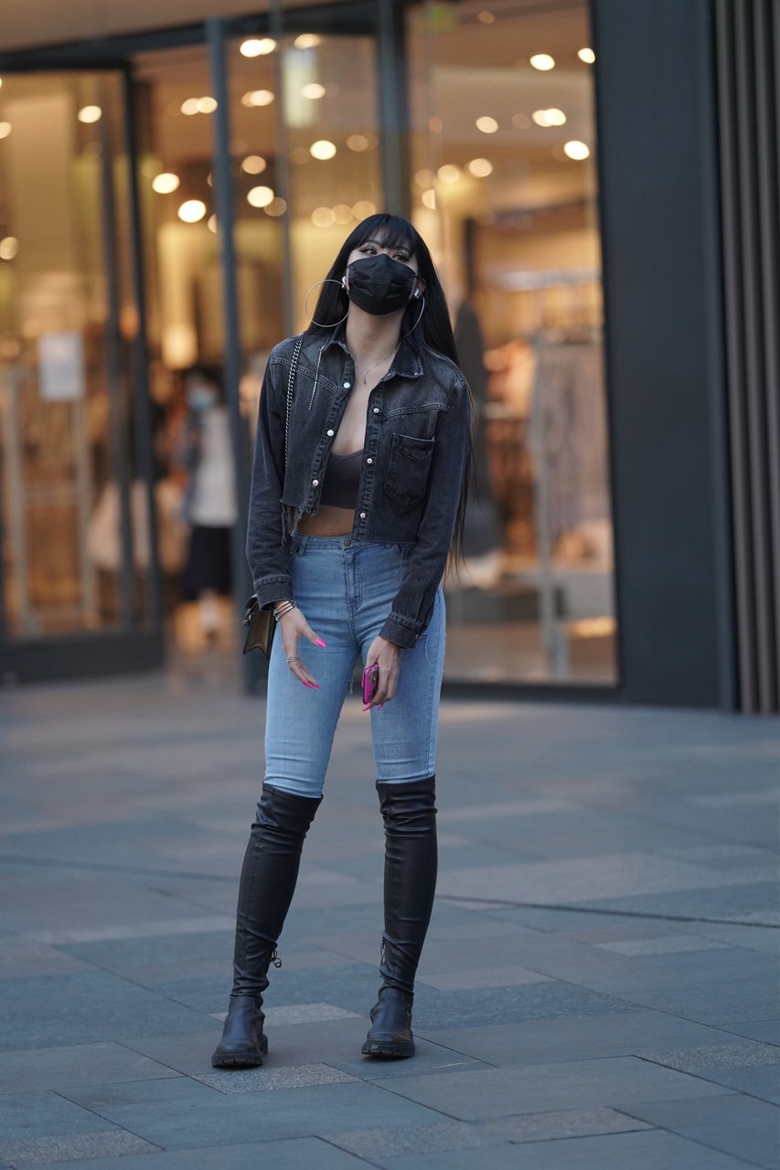 [套图33P]高靴牛仔美女3A8220[527M]