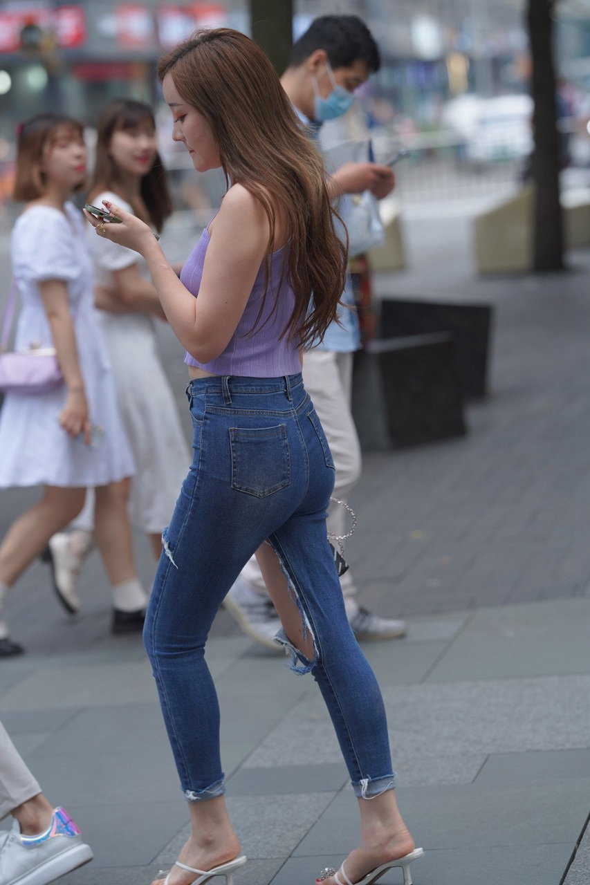 [套图41P]紧身牛仔高跟美女3A8224[476M]