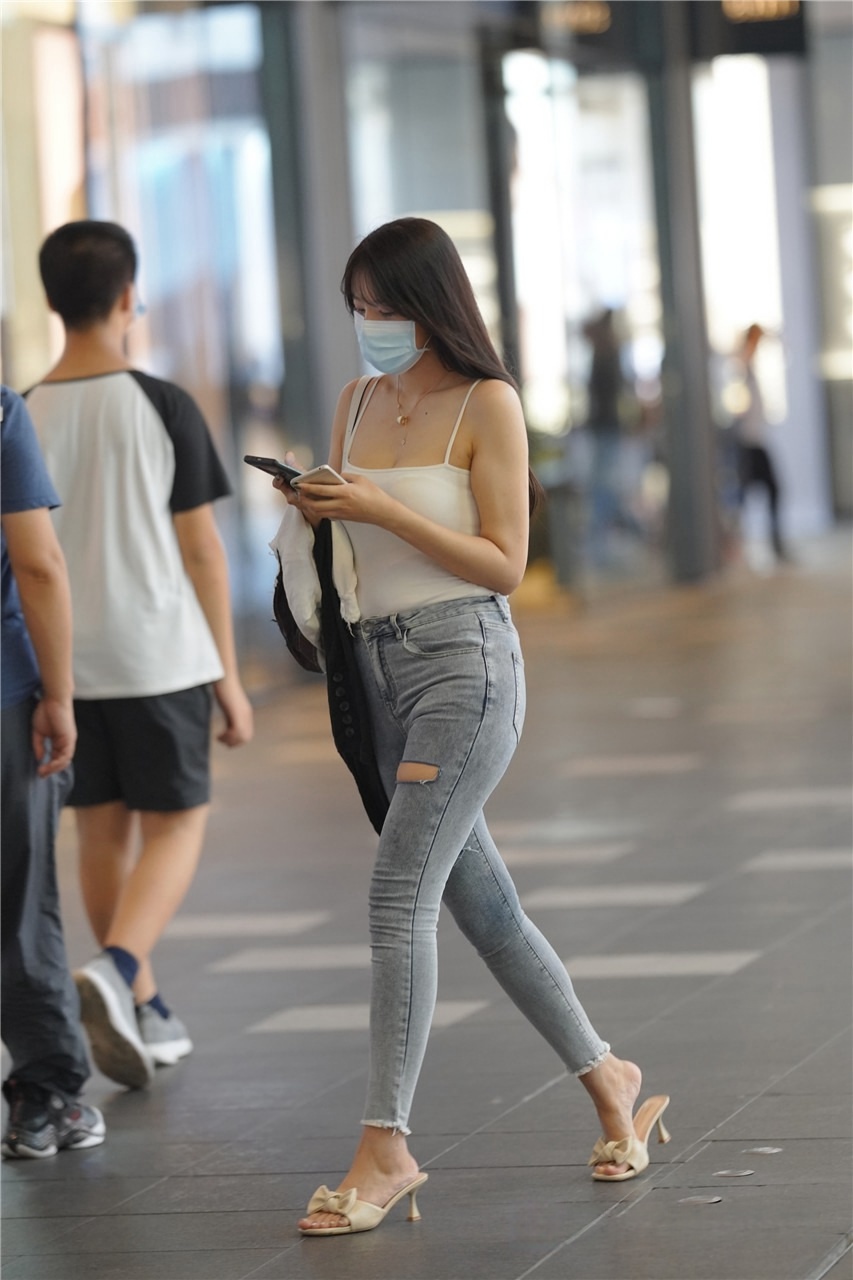 [套图55P]吊带紧牛美女3A8230[913M]