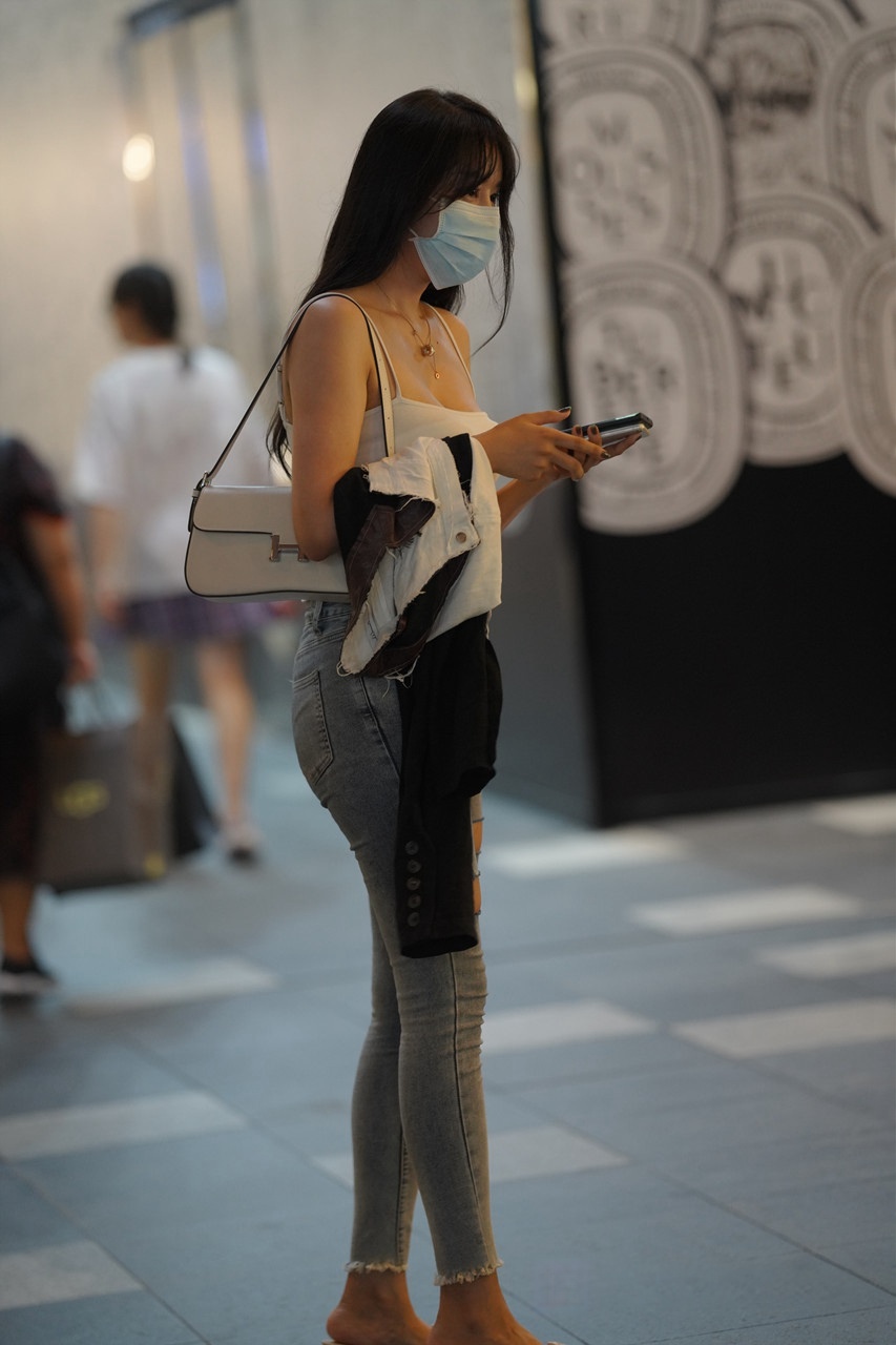 [套图55P]吊带紧牛美女3A8230[913M]