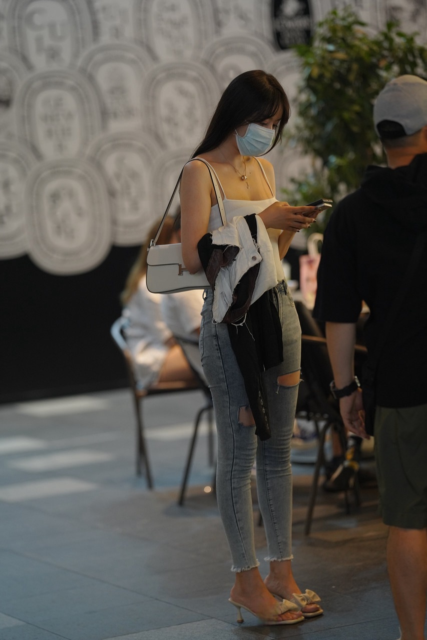 [套图55P]吊带紧牛美女3A8230[913M]