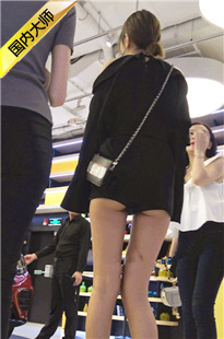 4K超清视频！九头身大长腿高跟美女,犹如夜晚一闪繁星[MP4/2GB]