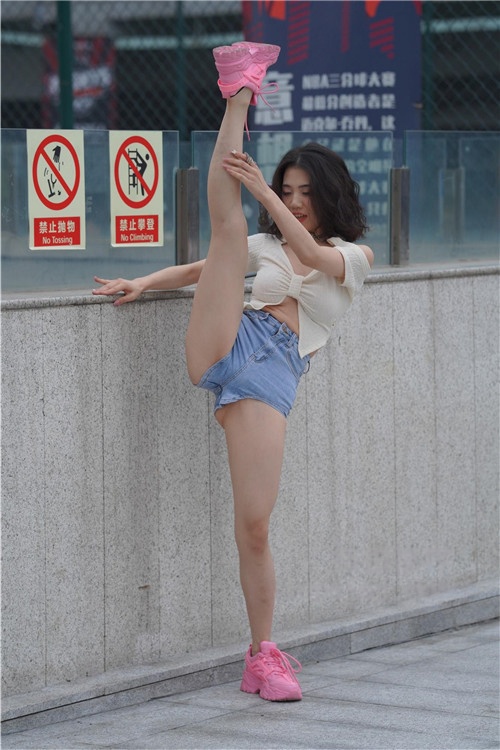 跳舞的女孩【套图+视频】