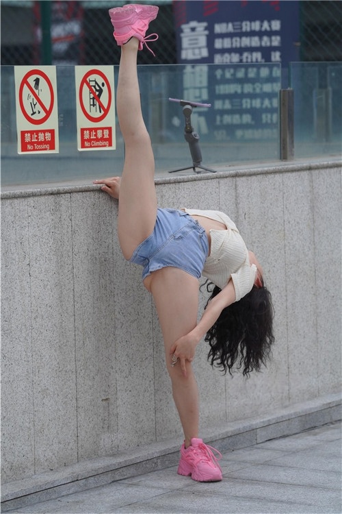 跳舞的女孩【套图+视频】