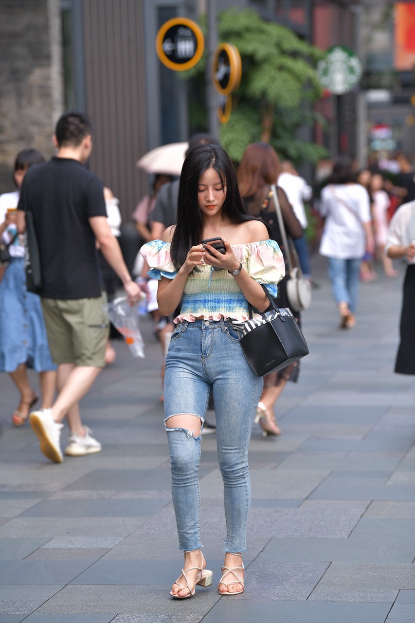 [套图86P]漂亮的紧牛小美女3A8236[1.81G]