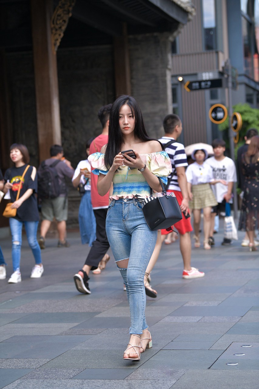 [套图86P]漂亮的紧牛小美女3A8236[1.81G]