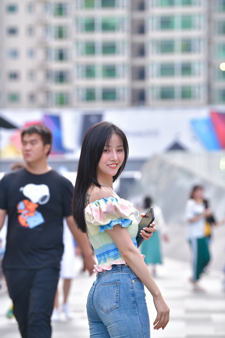 [套图86P]漂亮的紧牛小美女3A8236[1.81G]