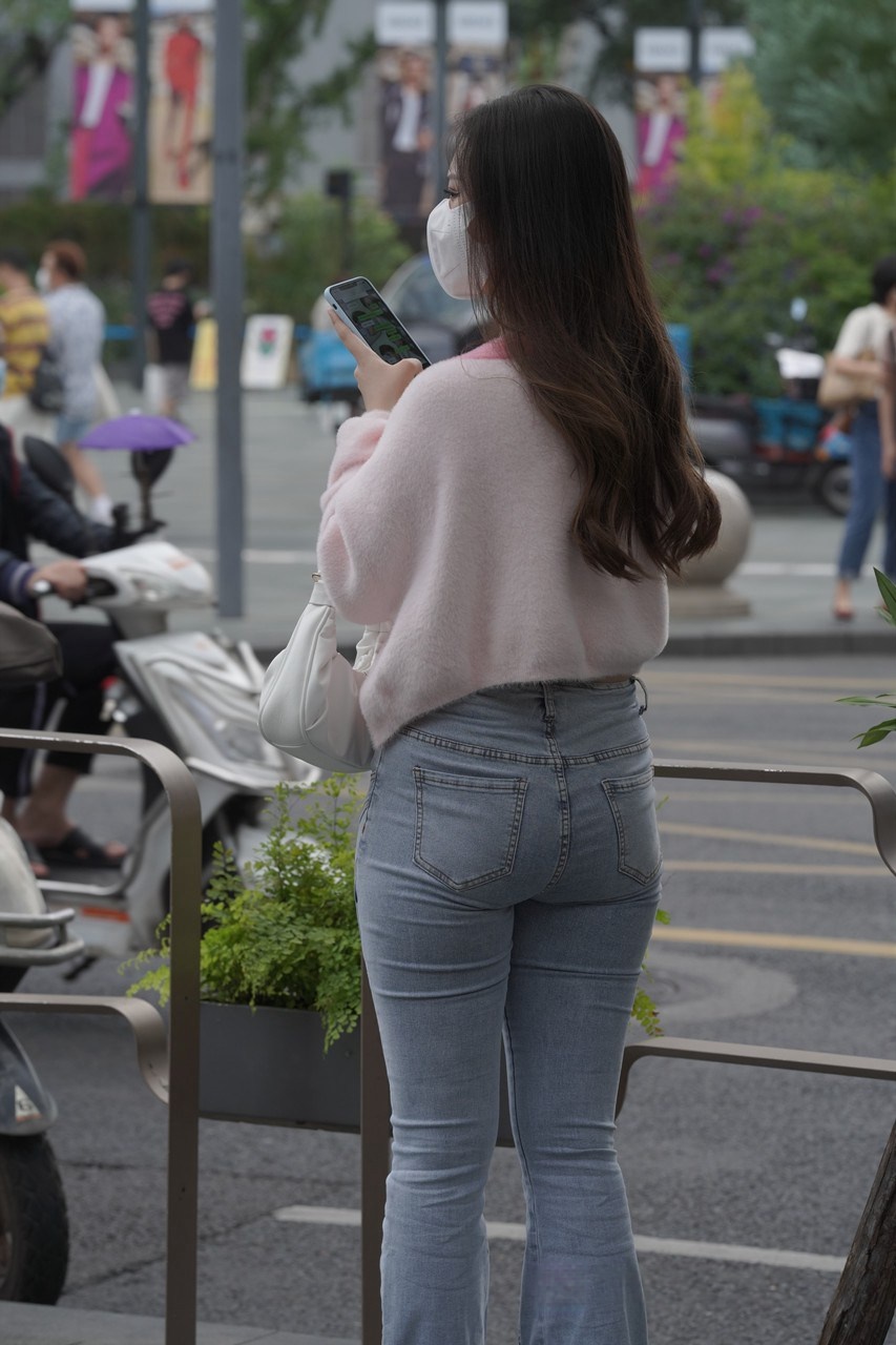 [套图192P]高挑的紧牛美女3A8238[2.18G]