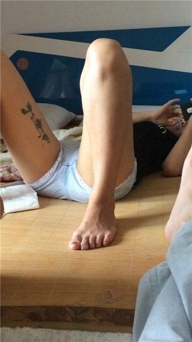 卖项链的女孩最后一季--终极篇--情难自禁！[MP4/5GB]