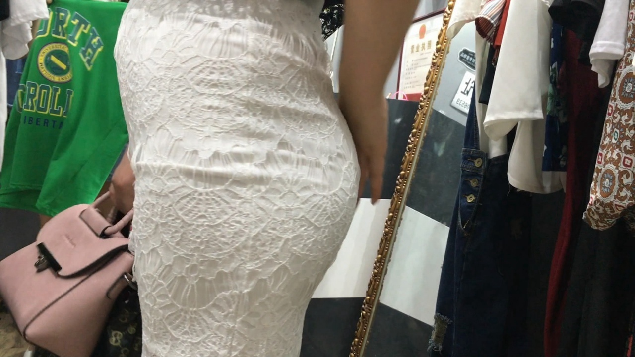 白色包屯大翘屯轻熟女[MP4/1.5GB]